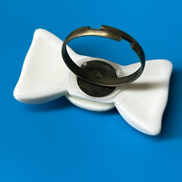 🖤New💕Barbie x Hello Kitty handcrafted ring - Picture 6 of 9